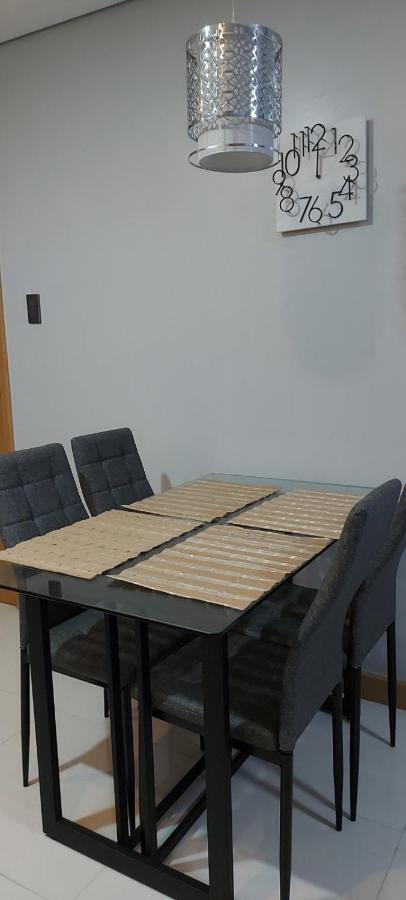 Signa Designer Residences Tower 2 Manila Bagian luar foto